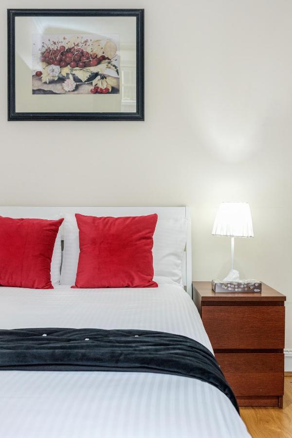 Oxford Street Homestay London Eksteriør billede