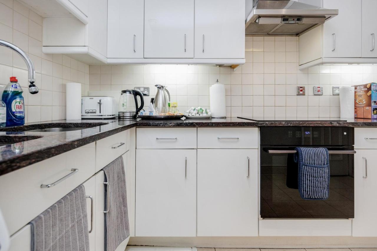 Oxford Street Homestay London Eksteriør billede
