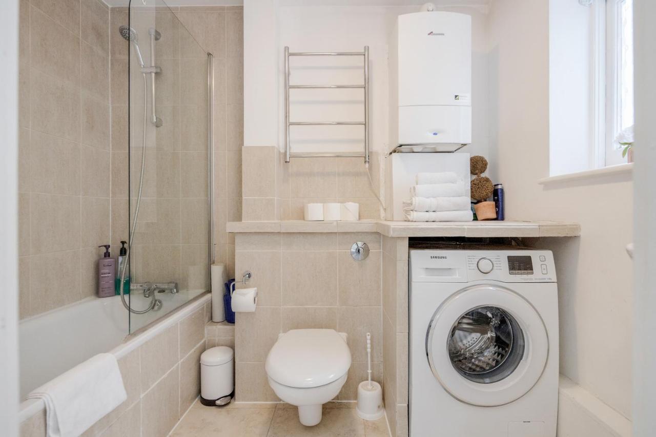 Oxford Street Homestay London Eksteriør billede