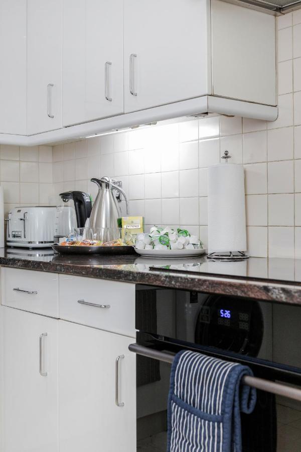 Oxford Street Homestay London Eksteriør billede