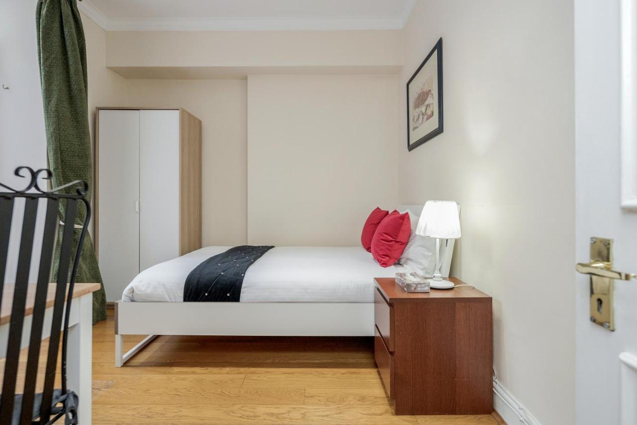 Oxford Street Homestay London Eksteriør billede