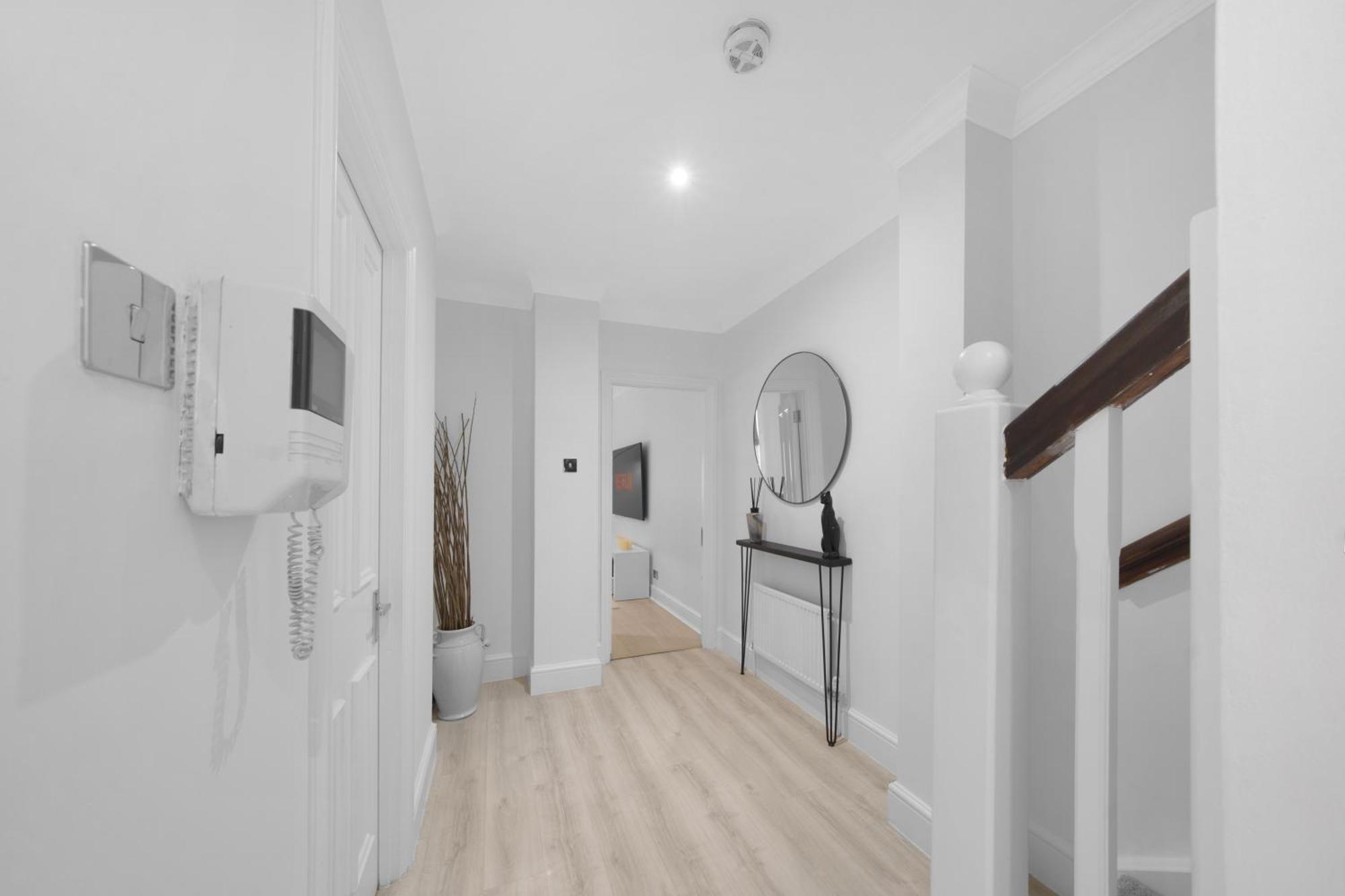 Oxford Street Homestay London Eksteriør billede